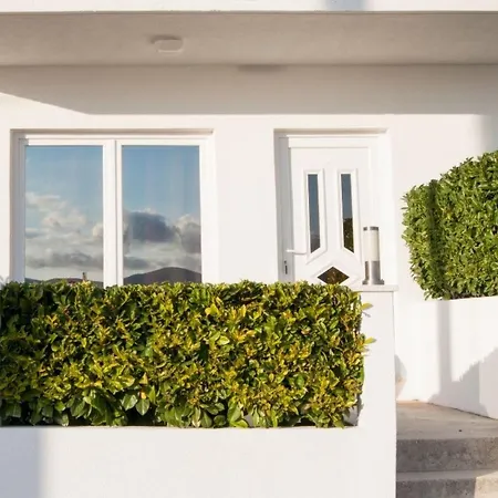 公寓 Moderne Mit Meerblick By Interhome